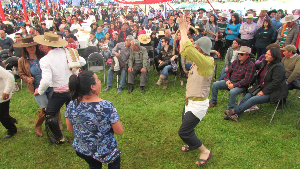 Presentación del Conjunto Folklórico Hualtata